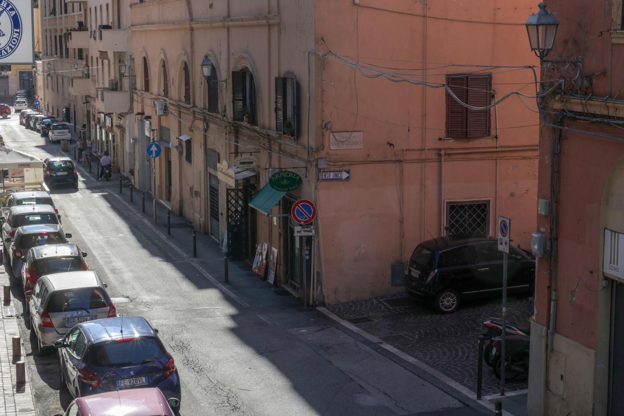 Central Guest House Civitavecchia Exterior photo