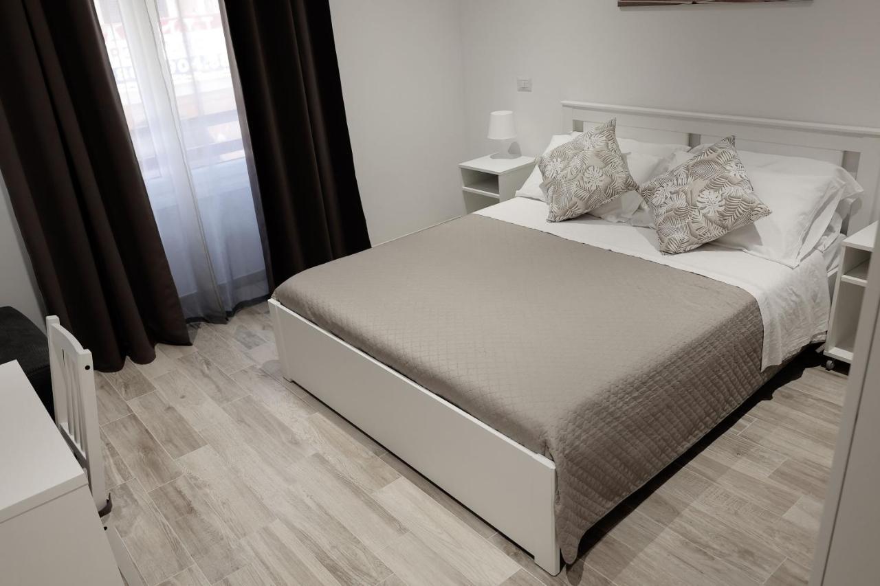Central Guest House Civitavecchia Exterior photo